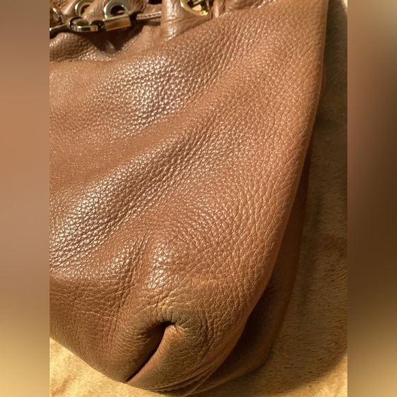 Michael Kors Pebbled Leather Drawstring Tassel Camden Hobo Shoulder Handbag - Picture 10 of 16